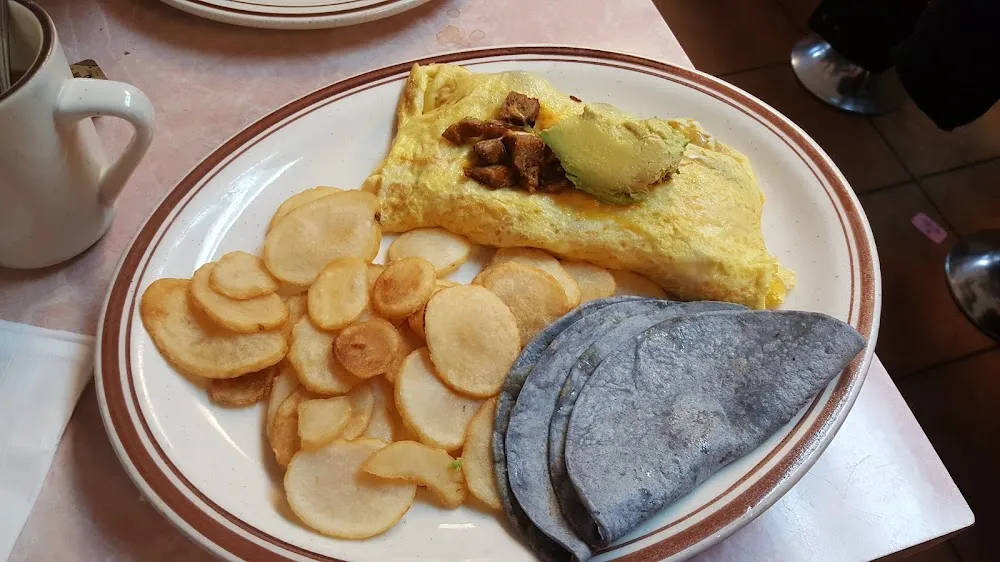 Broccoli and Cheese Omelette